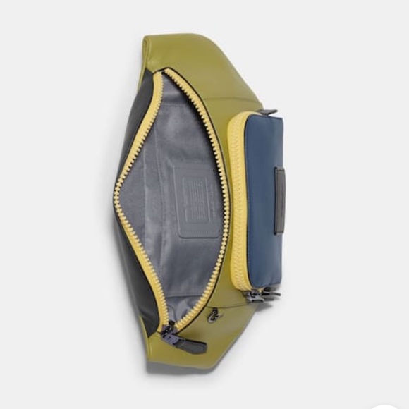 Coach Track Belt Bag In Colorblock ๐๐๐ - Picture 3 of 3
